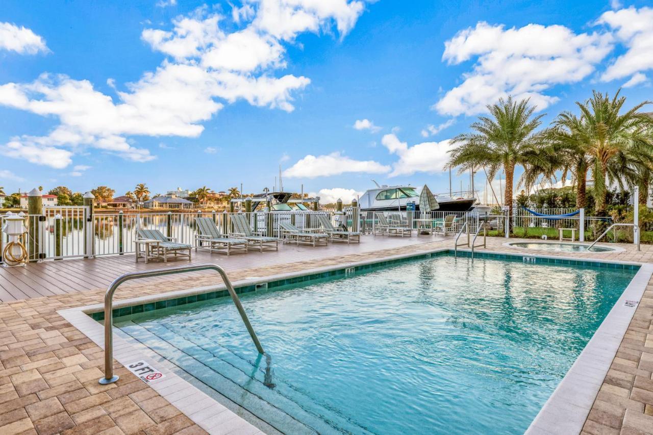Dolphin'S Cove - Clearwater Beach, Fl Экстерьер фото